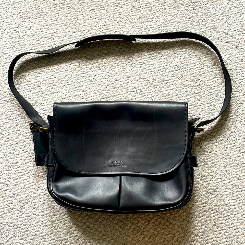 Leather messenger bag